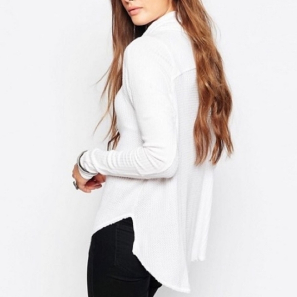 New $68 WE THE FREE Free People KRISTINA Drippy Waffle Cowlneck Thermal Top L - Picture 1 of 4